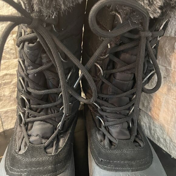 Kamik Scarlet3 Ladies Black Snow Boots Lace Up Fur Top Warm Size 9 Thinsulate - Picture 3 of 9
